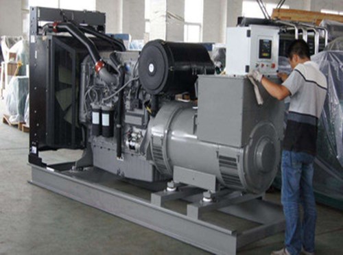 雁峰柴油发电机空气滤清器堵塞会对发电机组产生哪些影响？