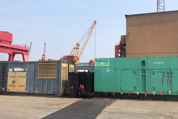 雁峰发电机出租空气滤清器的清洁频率是多少？