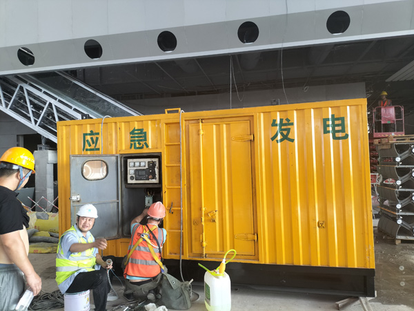 雁峰怎样判断空气滤清器是否需要更换？